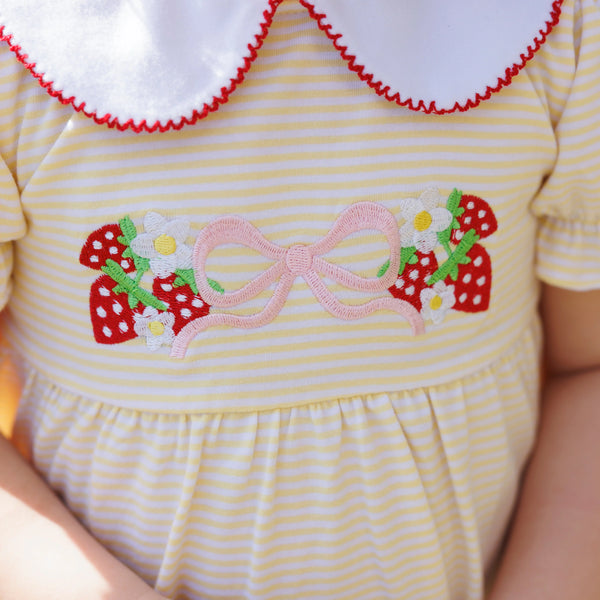 up close picture of the design