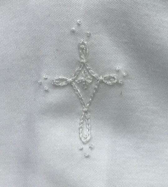 up close picture of the knitted cross.